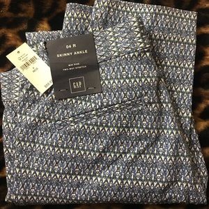 Gap Skinny Ankle Pants - 2 way stretch - Sz. 4 NWT